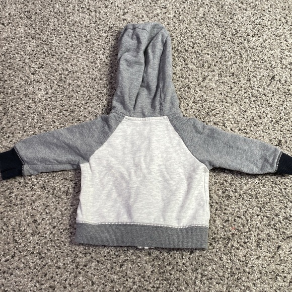 Carters 0-3M gray bear zip up hoodie sweatshirt - Picture 2 of 4